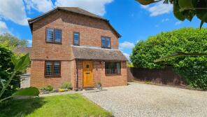 3, Meads Close, Peasemore, Newbury RG20 7JD