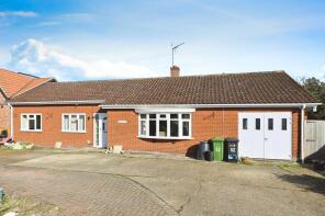 Barolo, Low Road, Stow Bridge PE34 3PE
