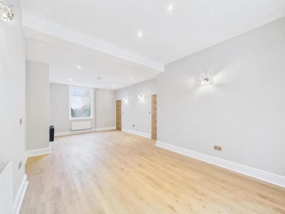 Living/Dining Area