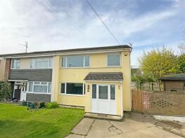 27, Queens Gardens, Braintree CM7 5AH