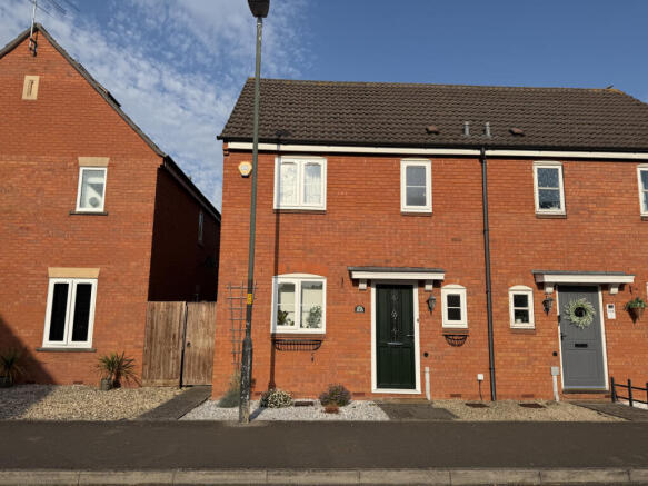 3 Bedroom Semi Detached for Sale