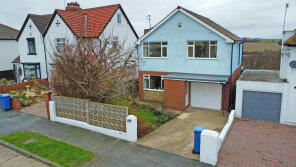 23, Scholes Park Road, Scarborough YO12 6RE
