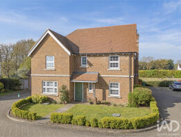 10, Blossom Hill Drive, Bishop's Stortford CM22 6BU