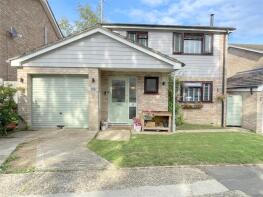 51, Birch Drive, Manningtree CO11 1TG