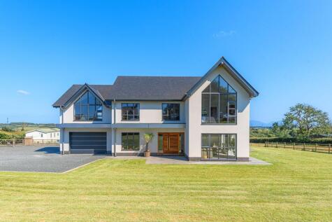 Capel Coch, Llangefni, LL77