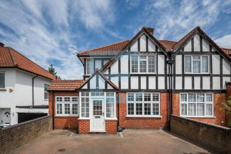 Ellesmere Avenue, Mill Hill, London, NW7