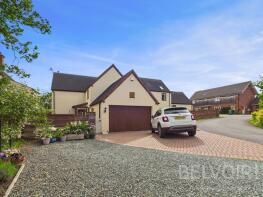 1, Oaklands Grange, Shrewsbury SY5 8LZ