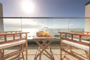 Apartment 12, Sea View, Lane To Gara Rock Hotel, Salcombe TQ8 8FA