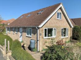 28, Farmanby Close, Thornton-le-dale, Pickering YO18 7TD