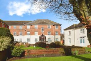 10, Newbury Gardens, Gillingham SP8 4HG