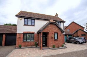 14, Petresfield Way, Brentwood CM13 3TG