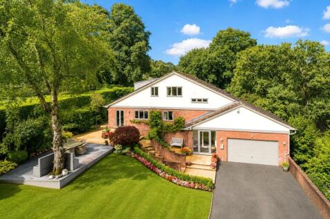Pinefields Close, West Hill, Ottery St. Mary, Devon