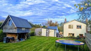 Riverdale, Bronllys Road, Brecon LD3 0HH