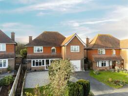 2, Washere Close, Polegate BN26 6TB