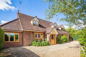 Longmead, Road Running Through Stoke Row, Stoke Row, Henley-on-thames RG9 5RB