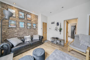 Flat 46, Cavendish Mansions, Clerkenwell Road, London EC1R 5DH