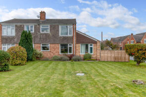 2, Meadow Close, Worcester WR7 4DE