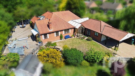 Greenways Close, Flordon, NR15