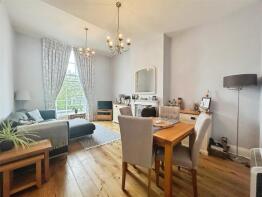 Apartment 4, 162a, Parade, Leamington Spa CV32 4AE