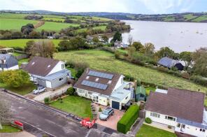 6, Coombe Drive, Saltash PL12 6PD