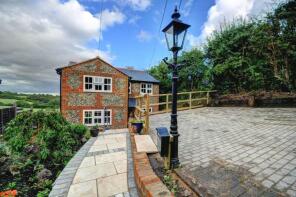Oak Tree Cottage, The Pitch, High Wycombe HP14 3XE