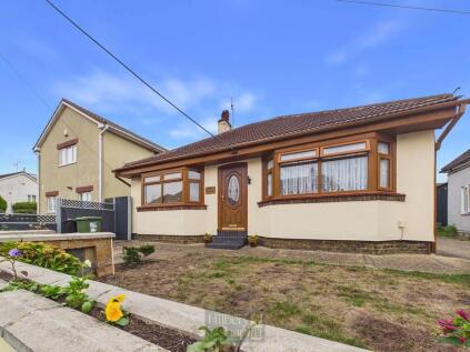 High Road, Laindon, Basildon, Essex, SS15