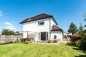 Hollybush End House, Eversley Centre, Eversley, Hook RG27 0NJ
