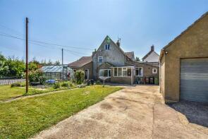 Corner House, Purton, Berkeley GL13 9HT