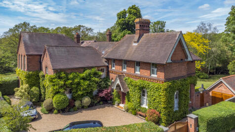 School Road, Chislehurst, BR7