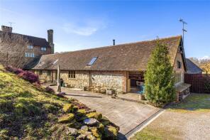 Lowen Barn, Mill Place Farm, Vowels Lane, Kingscote RH19 4LG