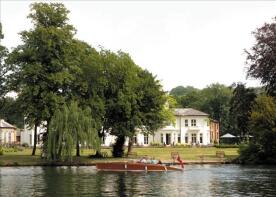 Thamesfield Lodge, Wargrave Road, Henley-on-thames RG9 2LX