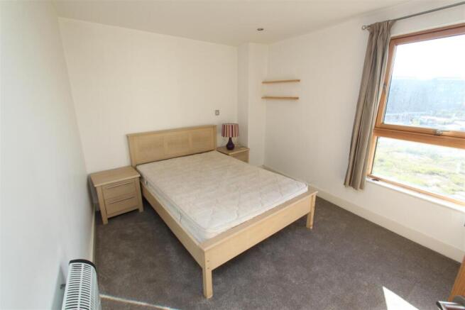 bedroom.JPG
