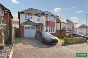 13, Wintour Drive, Lydney GL15 5FA