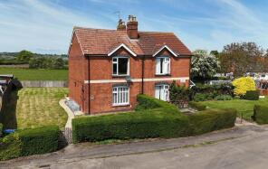 1, Abbotts Cottages, Sandhurst Lane, Sandhurst, Gloucester GL2 9NW
