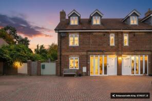 3, Campbell's Court, Wantage OX12 8FX