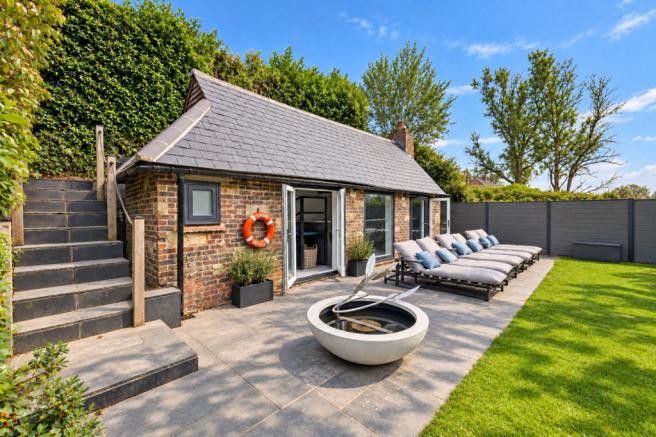 Pool House