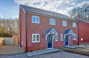 1, Nursery Farm Buildings, Butter Furlong Road, Salisbury SP5 3FW