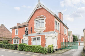 9, 82 Crown Garden Apartment, Soundwell Road, Bristol BS16 4RB