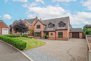 Holly Lodge, Vicarage Drive, Uttoxeter ST14 5DL