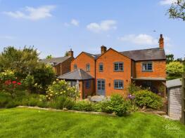 9 Chapel House, Main Street, Buckingham MK18 4HZ