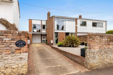 ORCHARD CLOSE 6B Crabtree Road Haddenham Buckinghamshire HP17 8AT