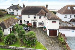 Little Deerswood, Gorse Avenue, Littlehampton BN16 1SF