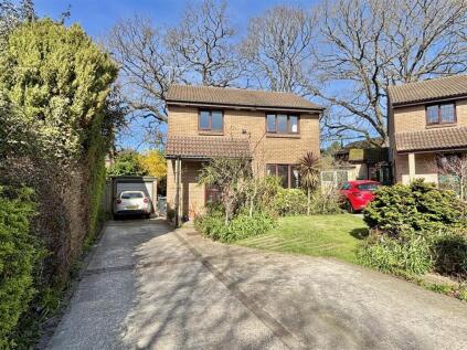 Tarn Drive, Creekmoor