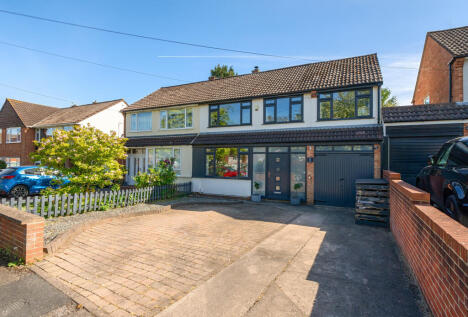 Bradley Avenue, Winterbourne, Bristol, Gloucestershire, BS36