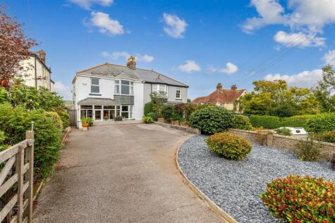 Townstal Pathfields, Dartmouth
