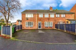 19, Curtin Drive, Wednesbury WS10 8RJ