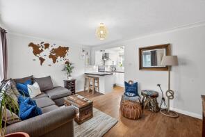 25, Connaught Gardens, Morden SM4 6DB