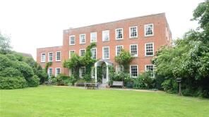 Flat 1, Beech Hill House, Wood Lane, Beech Hill, Reading RG7 2BE
