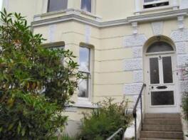 5 Larnaca, Park Terrace, Falmouth TR11 2DJ