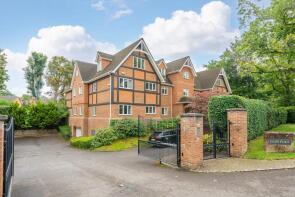 20, Elgin Place, St Georges Avenue, Weybridge KT13 0BE